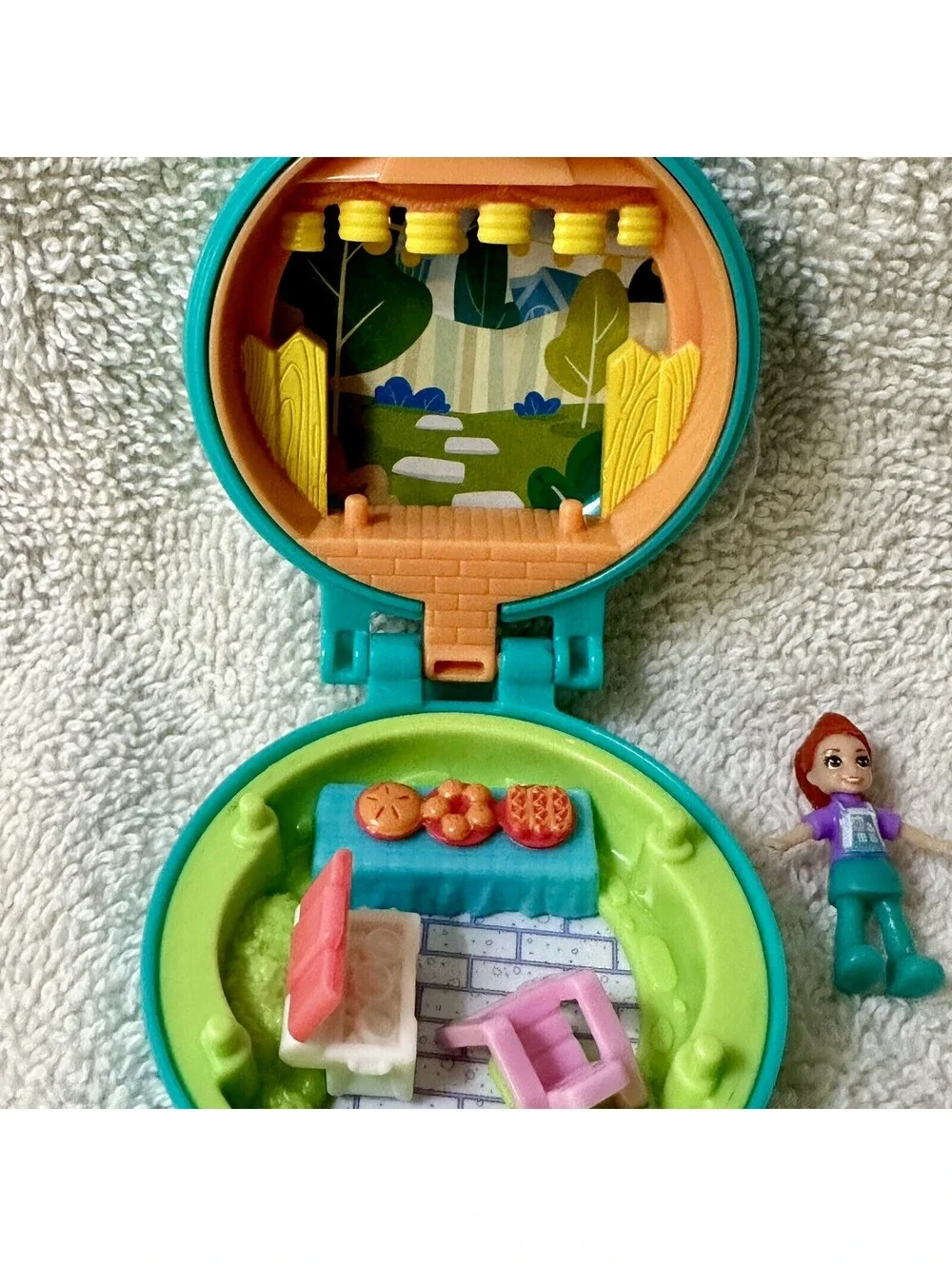 2019 Polly Pocket Micro Lila Doll Miniature BBQ Playset Locket Toy